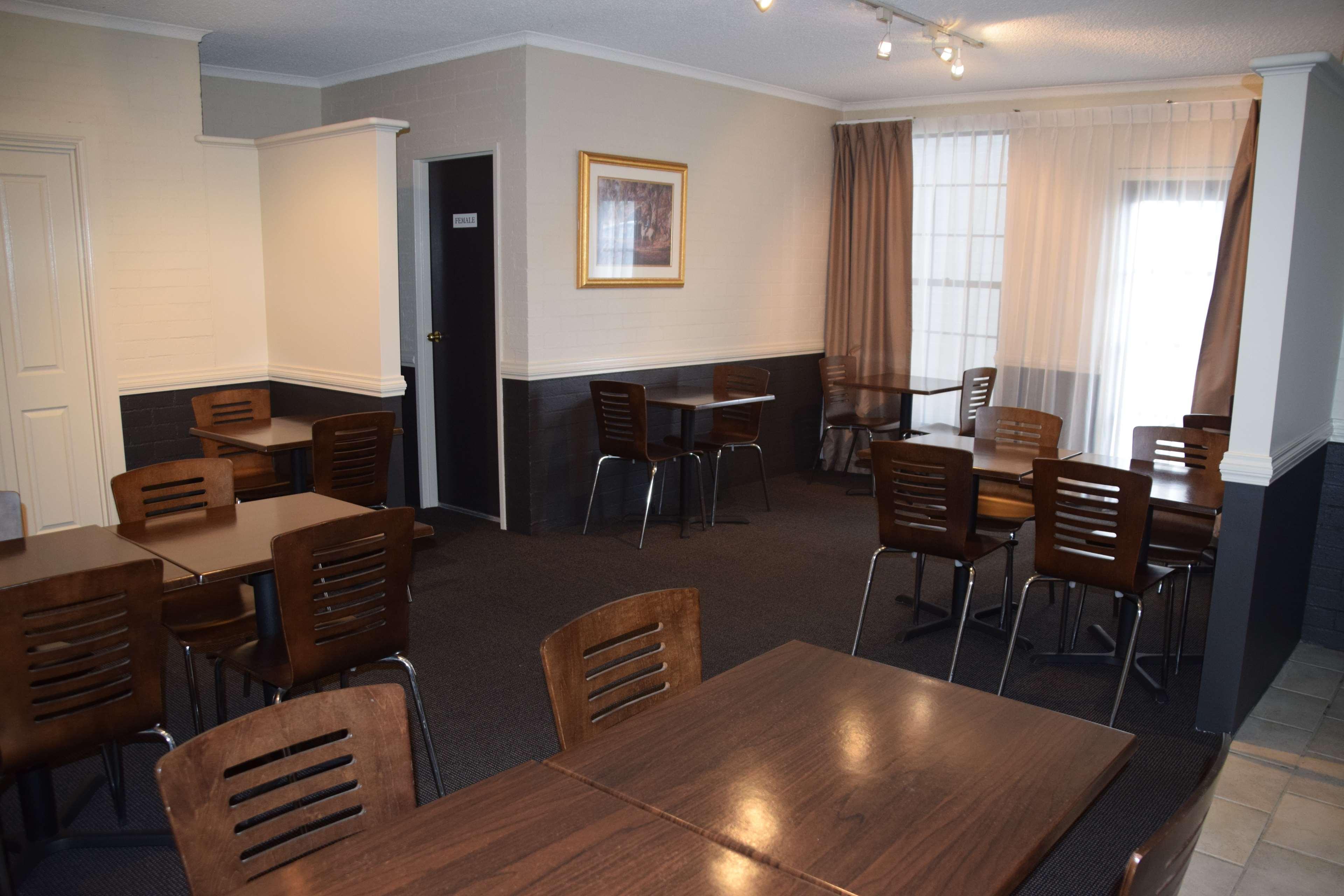 Best Western Coachman'S Inn Motel Бетхерст Екстер'єр фото